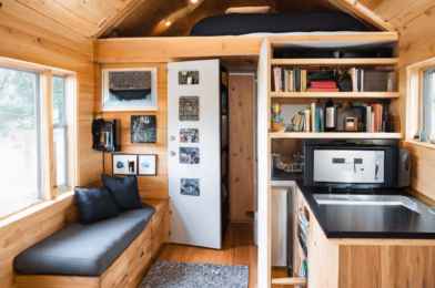 Small Space Solutions: Maximizing Storage in Tiny Homes